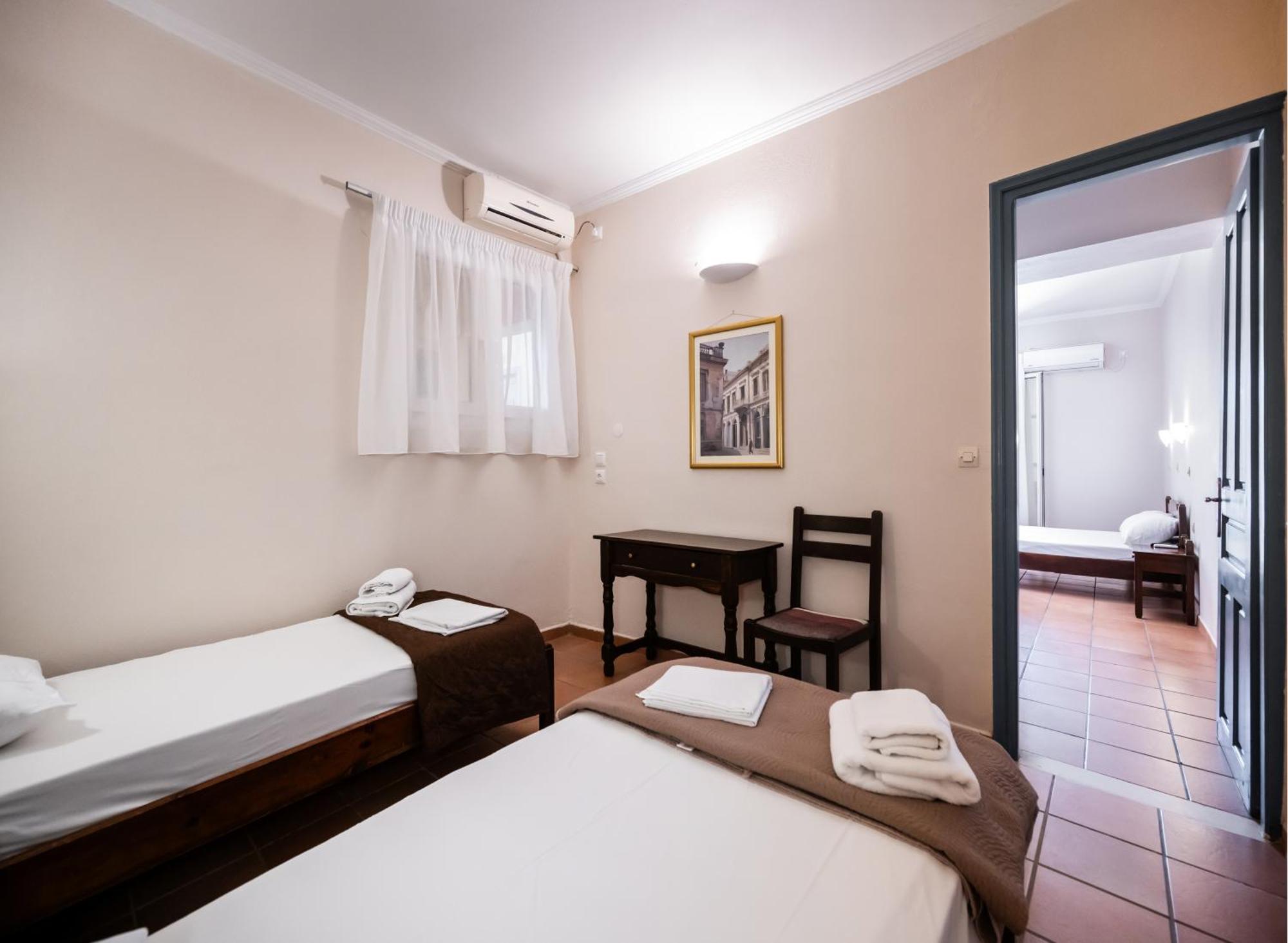 Ionio Hotel Nikiana Exterior photo