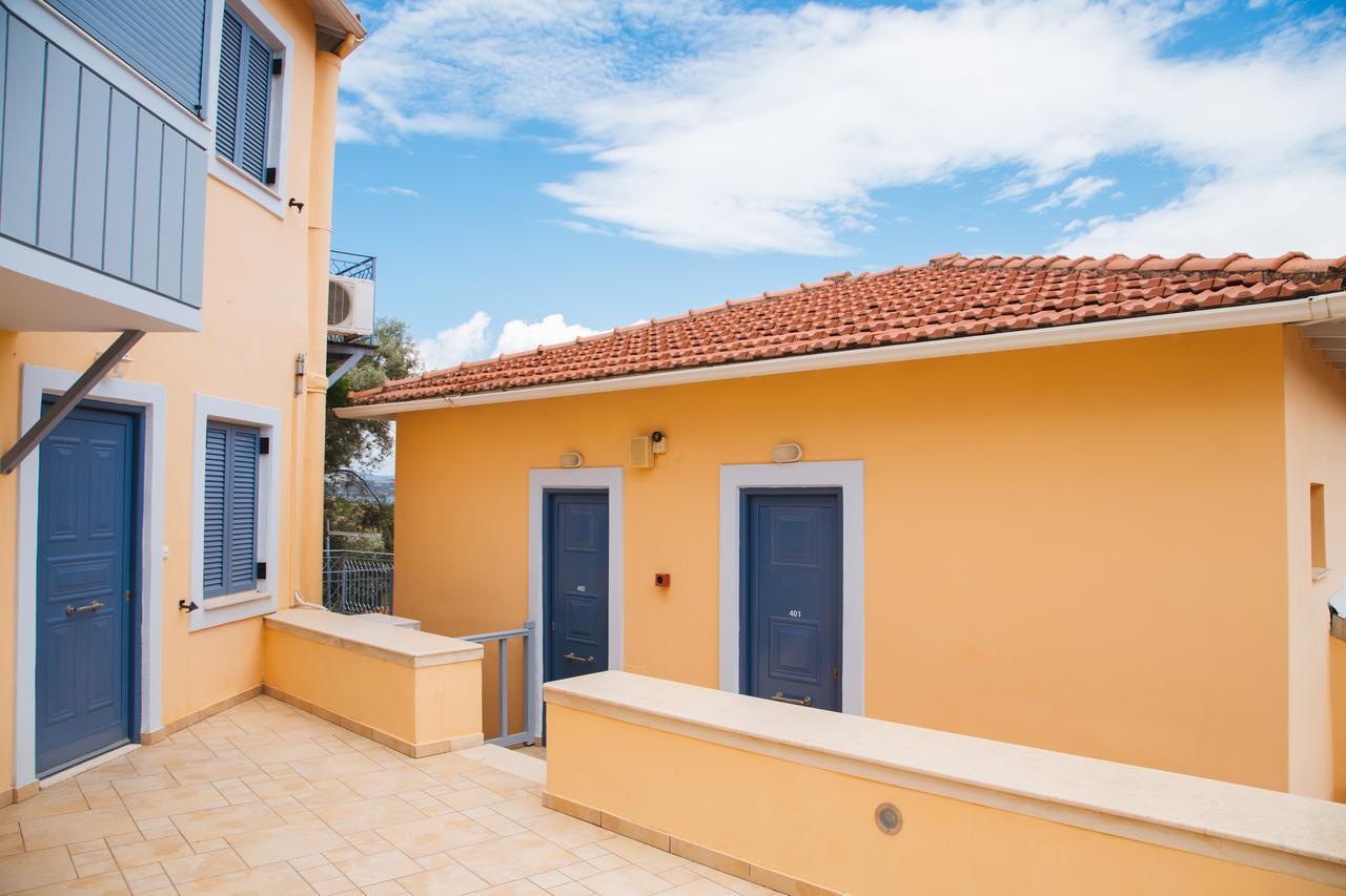 Ionio Hotel Nikiana Exterior photo